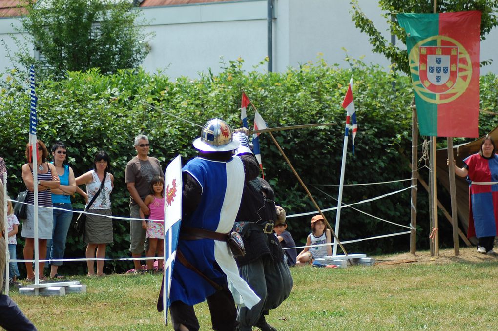 18.07.2010 Obergrombach
Burgfest mit mittelalterlichen Ritterspielen