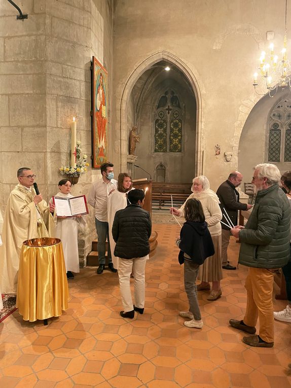 Vigile Pascale avec Baptême, Première Communion et Confirmation de Camille...