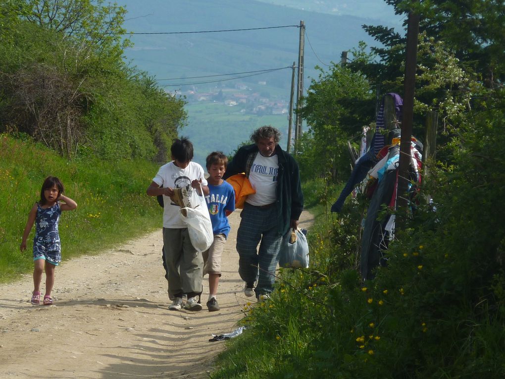 réalisation d'une roulotte, par la famille d'un marchand de chevaux