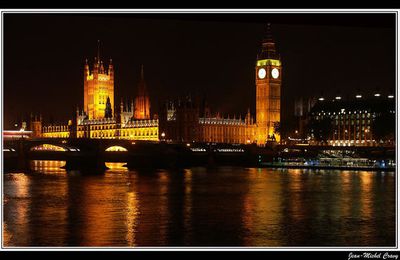 Londres, vue de nuit sur la Tamise