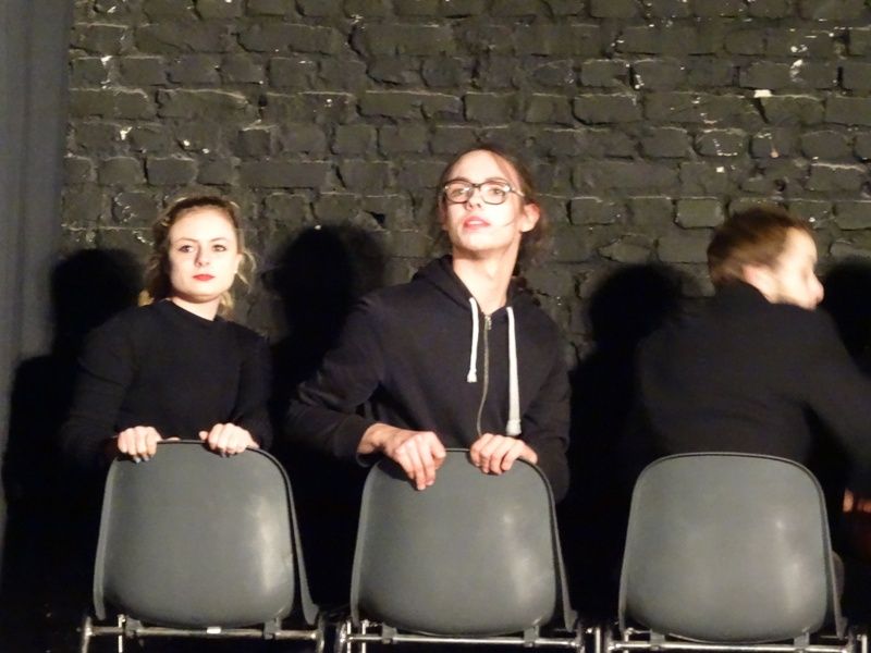 LE &quot;FAMILIA THEÂTRE&quot; A REOUVERT SES PORTES...POUR L'ART VIVANT ET LA JEUNESSE...n° 1