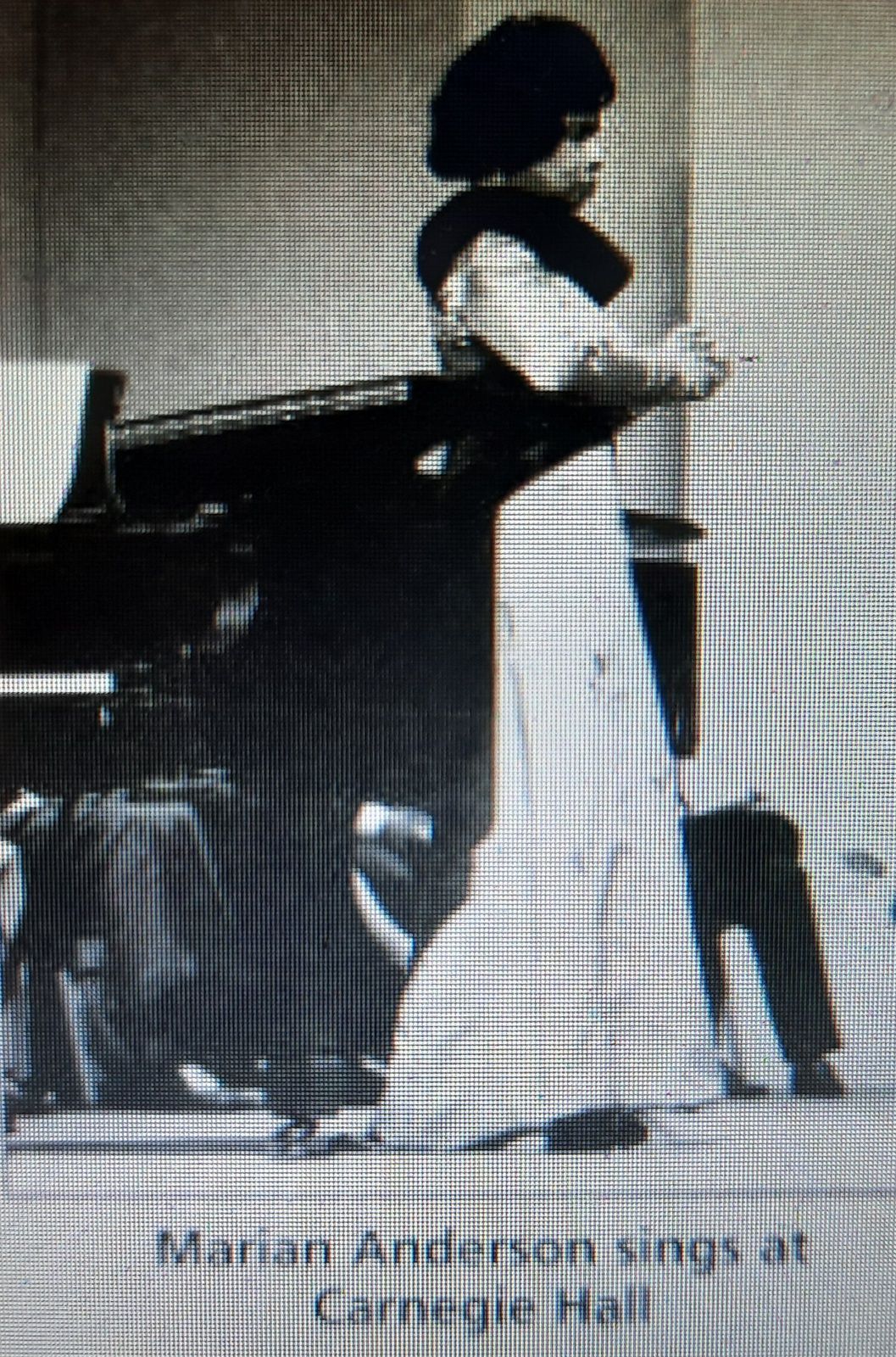 «Marian ANDERSON (1897-1993), première Diva noire internationale de musique classique, La Voix du Siècle» par Amadou Bal BA - http://baamadou.over-blog.fr/