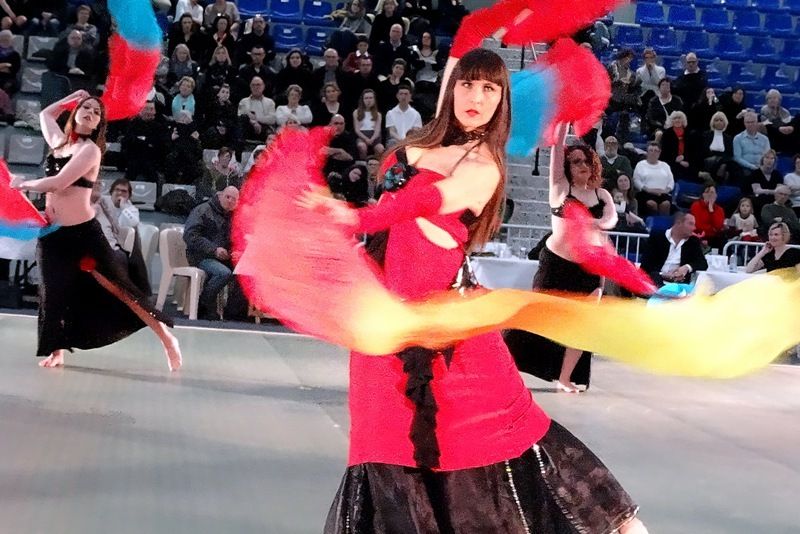 LA DANSE ORIENTALE...C'EST PEUT-ÊTRE POUR VOUS ...