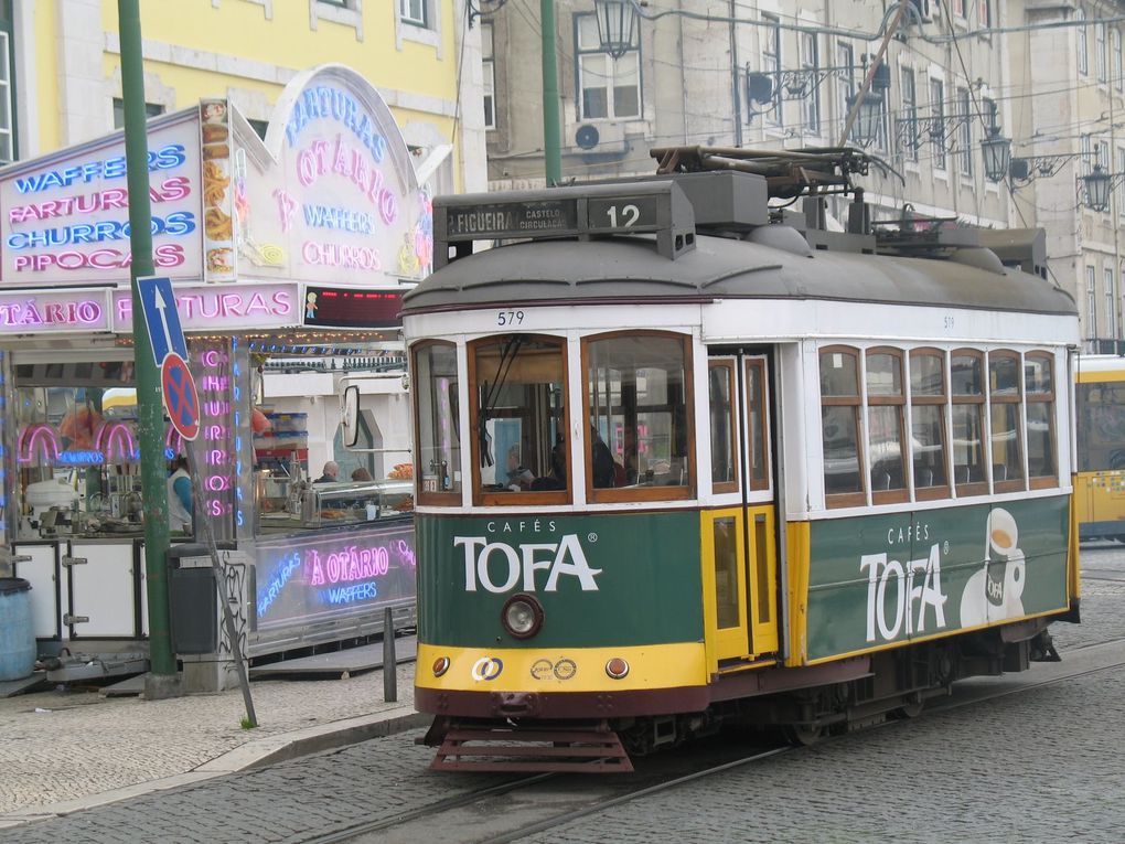 petit séjour du côté de la capitale portugaise : les gens supers sympas, la ville magnifique et les plages... wahouuuu ! le passage vers l'année 2009 c'est très bien passé !!