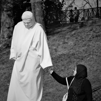 22 avril. Voile blanc voile noir... 