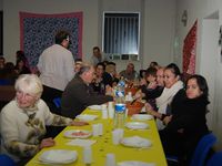 un repas festif, et bien arrosé (voir Eglantine)