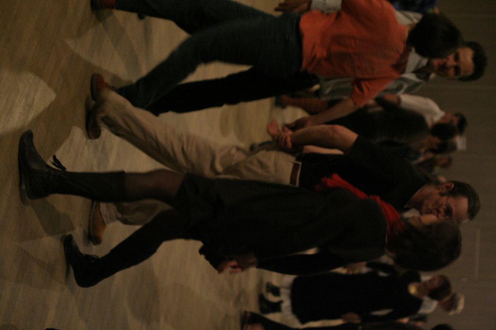 Photos du bal folk 2010 de l'association Bâbord à Mûrs qui a eu lieu le 17 janvier 2010 au Centre Culturel Jean Carmet à Mûrs Erigné