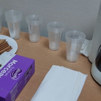 L'Ordre de Malte offre le café et l'écoute à Orange