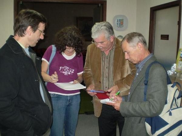 Photos du rassemblement du 31 mai 2008 contre les augmentations des 4 taxes à Montbard.