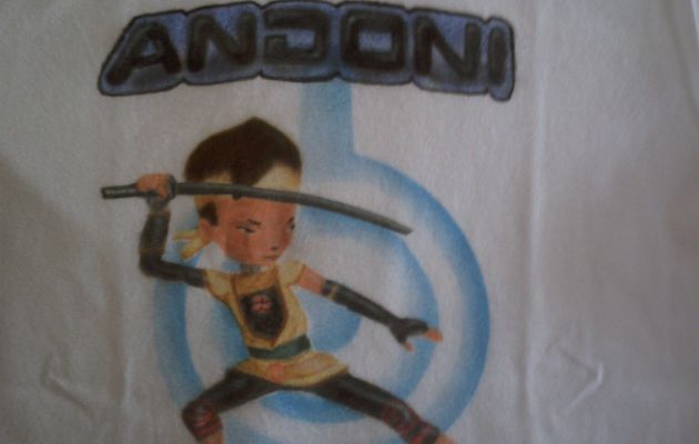 Camiseta de "Codigo Lyoko"