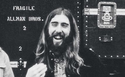 11th Nov 1972, The Allman Brothers Band bass player Berry Oakley was killed when his motorcycle hit a bus at the same intersection as former band member Duane Allman, who had died a year earlier. Oakley was 24 years old.