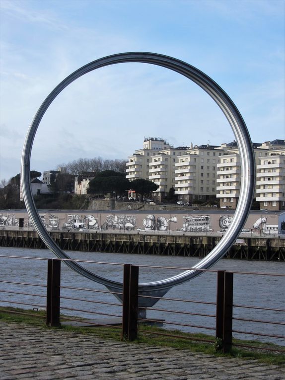 19-Art sur le port de Nantes