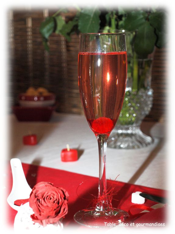 Album - Table-Coeur-d-Amour-et-Rouge-Passion-pour-la-Saint-Valentin