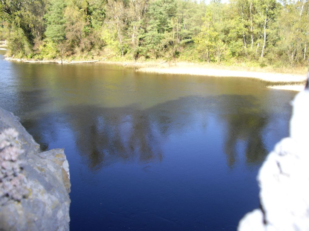 les splandeur de la nature et ces paysages que vous offre mon département.
Nôtre devise " une surprise à chaque pas"!!!...jvs laisse un ptit pe chercher...lol......A non dsl c'est...le LOT!!!!