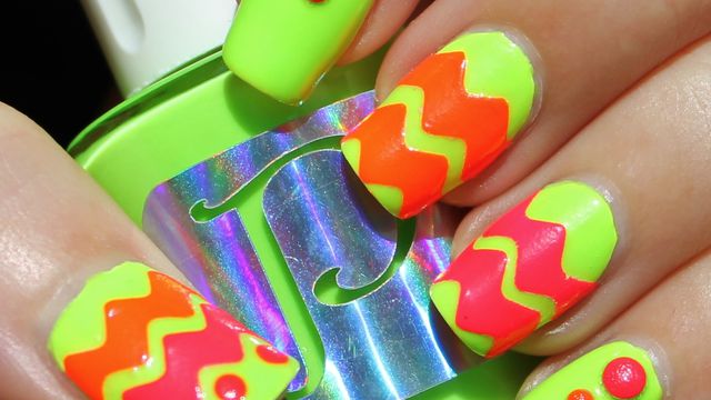 PolishMeToGo Chevrons & Studs Color-Block & Glow in the Dark manicure