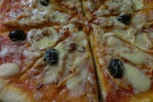 Pizza : Poulet + champignon