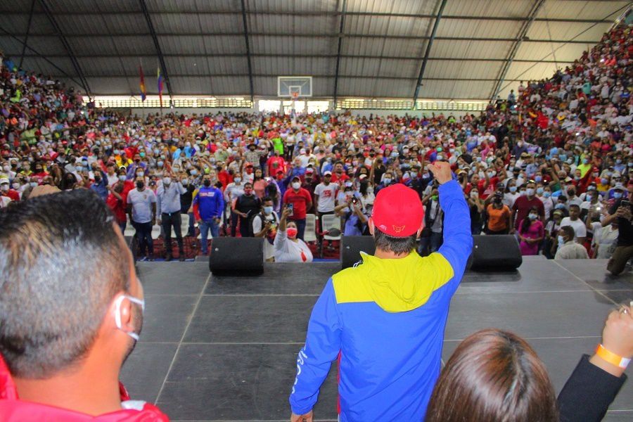 Carabobo aprueba solicitar al congreso del Psuv reelección del presidente Nicolás Maduro
