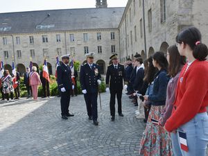 Bonne participation à la cérémonie de commémoration de la victoire du 8-Mai 1945, ce matin à Quimper