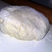 Pâte a pain au yaourt ( pour Khachapuri)