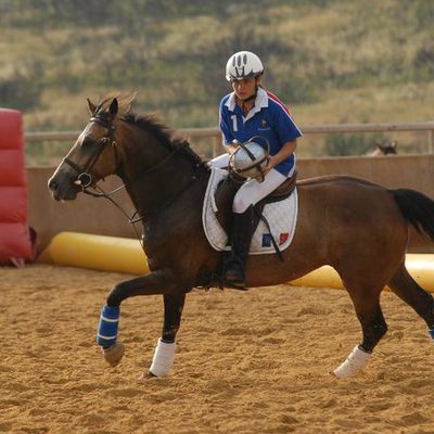 Lisa Bourdon : Le horse ball est une passion