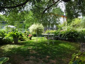 Jardin champêtre &quot;Le Quenti&quot; à Saint-Rémy-la-Calonne