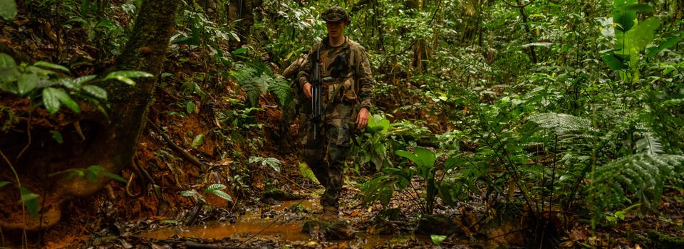 En mission de lutte contre l'orpaillage illégal avec les gendarmes et les Forces armées en Guyane 1er RCP