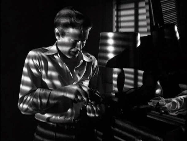 Il_marchait_la_nuit_Richard_Basehart