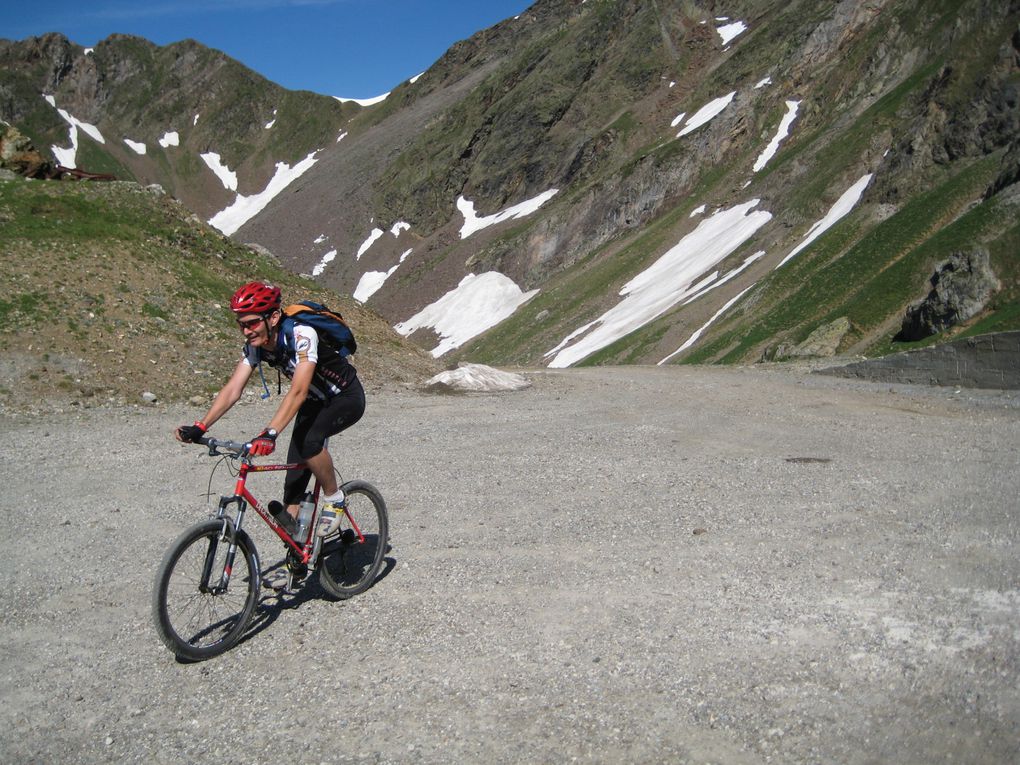 Sortie Club dans le secteur des Cols du Tourmalet, Aspin, Sencours, Beyrêde et Pic du Midi de Bigorre, le 11 juillet 2009.