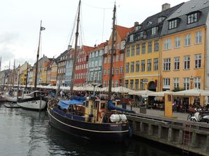 Copenhague: le nouveau port, et la petit Sirène