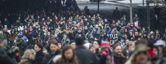 Montréal, manifestation contre le sommet sur l'éducation