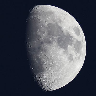 un petit essai sur la lune