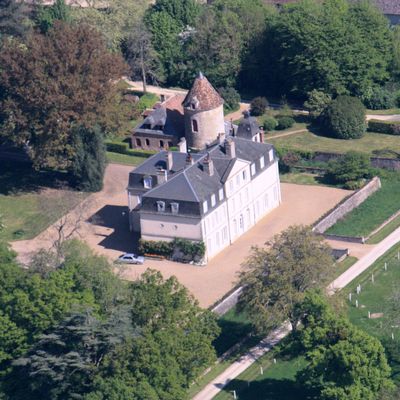 Château des Diorières construit en 1737 (dépt. 41)