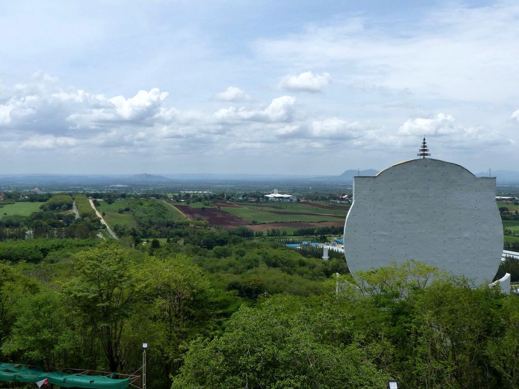 Wat Tham Khao Prang (province de Lopburi)