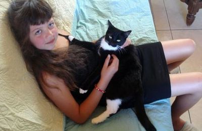 Des enfants qui aiment les chats et vice versa...