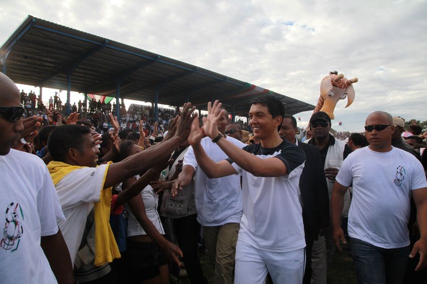 Inauguration du Kianja (Stade) Makis de Madagascar, à Andohatapenaka, par le Président Andry Rajoelina. 4ème partie. Photos: Harilala Randrianarison