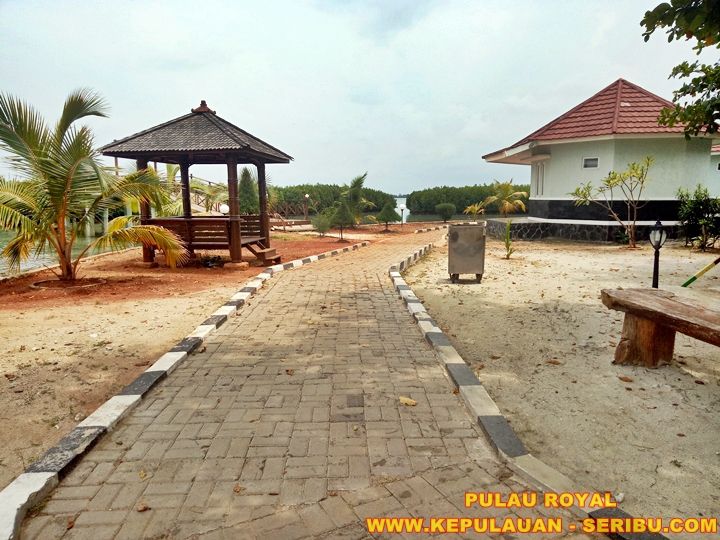 Royal Island Pulau Kelapa