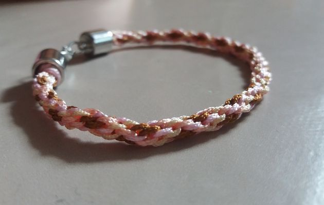 Bracelet kumihimo