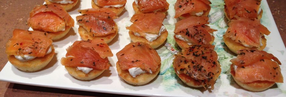 Financiers au citron vert et au saumon fumé