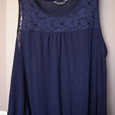 Top/débardeur bleu marine dentelle Dorothy Perkins