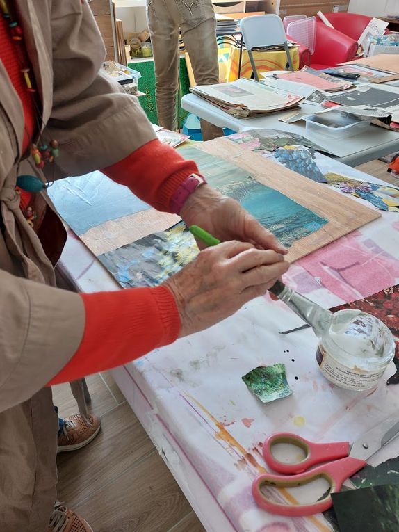 22/23 avril : Bonne ambiance à Royan, et beaux collages...Pascaline, Sylvain, Frédérique, Tiphéne, Rebecca, Catherine en plein travail !