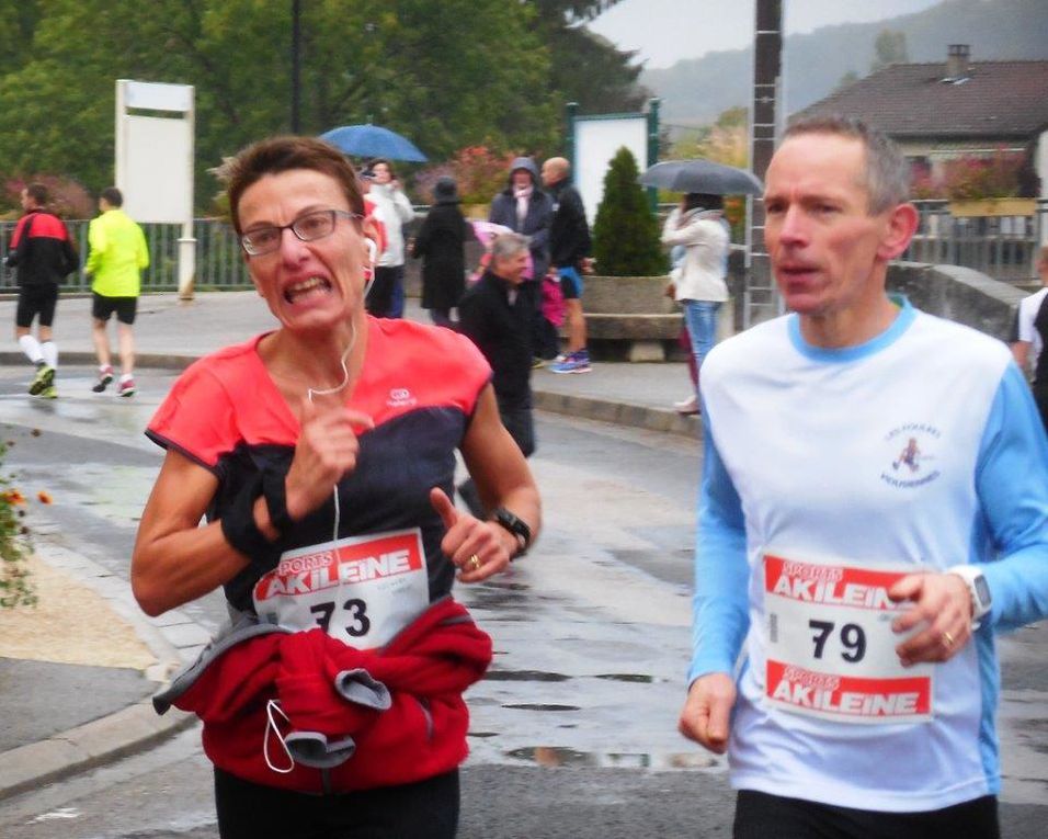 Les coureurs à l'arrivée, la fatigue est visible sur les visages