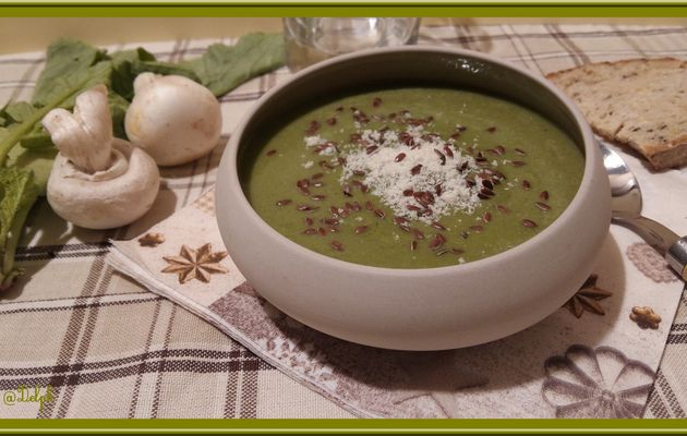 Velouté de fanes de Radis aux Champignons.