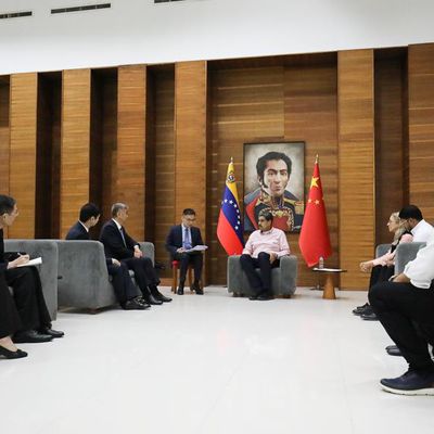 Nicolás Maduro a reçu une délégation du Parti communiste chinois 