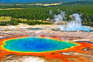 (Lieu mystique) Le Grand Prismatic Spring, Wyoming - Etats-Unis