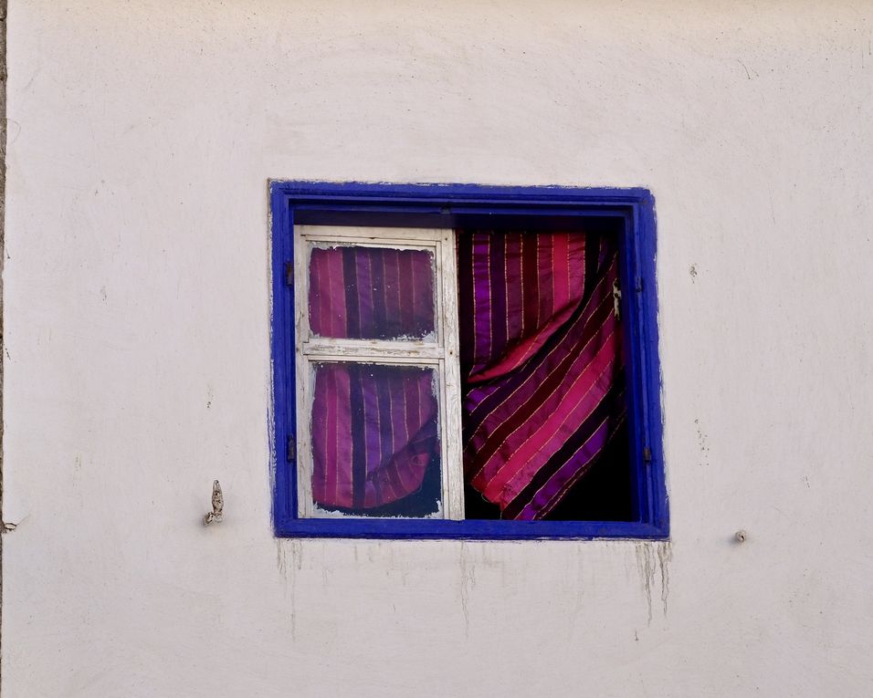 Un festival de couleurs, de subtilité et d'originalité....Ici le temps est respecté et anobli, il donne son charme aux vieilles rues et attire les regards.