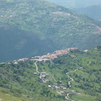 Avril 2012, col de Chelatta, vue sur la grande Kabylie