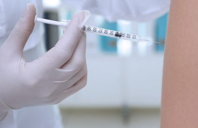 ⚠⚠⚠ #FRANCE - Vaccination dans les collèges : bientôt les méningocoques, en plus des papillomavirus