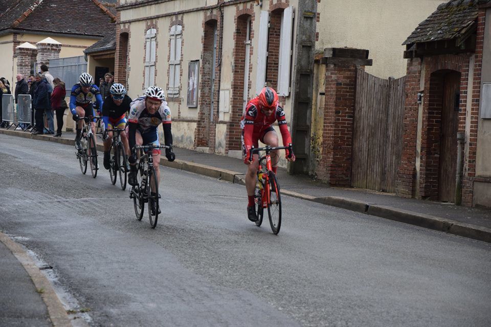 Album photos des courses UFOLEP 1 et 2 et podiums de Marville Les Bois (28)