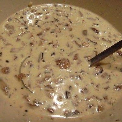 Crème de champignons et jambon d'Auvergne croustillant 