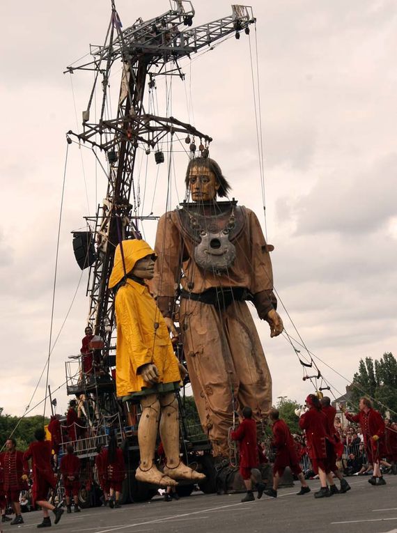 Album - Royal de Luxe Nantes 2009 Geante et Scaphandrier samedi 02